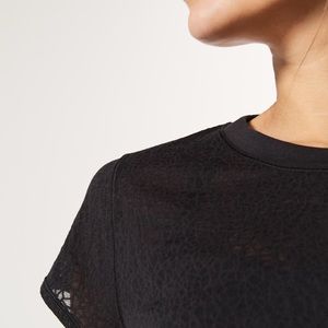 lululemon | hint of sheer tee
